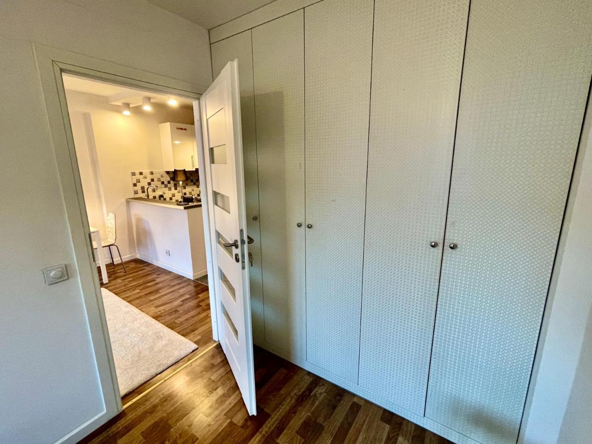 ワルシャワDecor 2 Metro Fast Wifi 55'Tv Netflix Hbo Cozyアパートメント エクステリア 写真